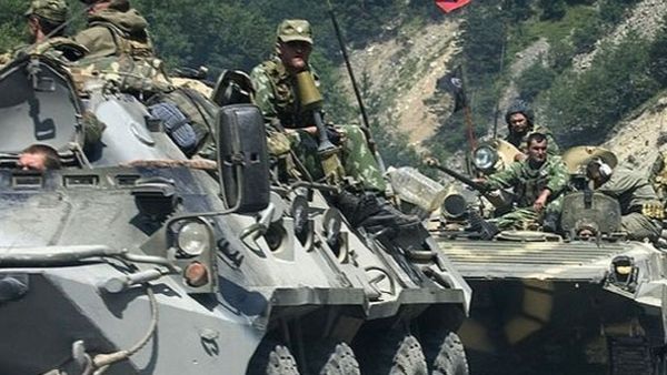 Discuție dintre un militar rus și soția sa, interceptată de Serviciile Secrete. Ce i-a spus femeia după ce soldatul a furat dintr-o casă din Ucraina: „Trebuia să iei un costum sport frumos” 