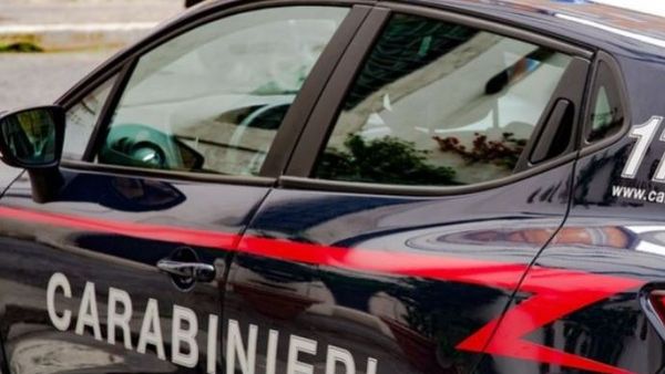 Dimineața Nebună: Sătul de certurile cu iubita, un român din Italia le-a cerut carabinierilor să-l aresteze: „Nu o mai suport”. Audio