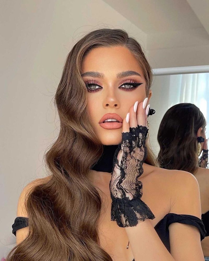 Theo Rose, clipe de coșamr! Artista le-a povestit fanilor o întâmplare carea speriat-o