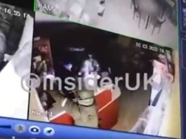 Dimineața Nebună: Mai mulți soldați ruși au fost filmați &icirc;n timp ce furau prezervative dintr-un magazin din Ucraina. Audio