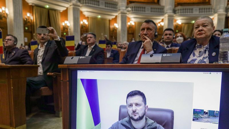 VIDEO: Volodimir Zelenski, discurs istoric &icirc;n Parlamentul Rom&acirc;niei! Liderul Kievului a vorbit despre Nicolae Ceaușescu: &bdquo;Era o persoană inadecvată&rdquo;