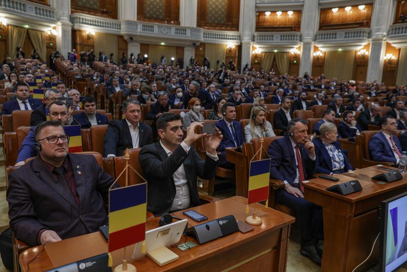  Volodimir Zelenski, discurs istoric în Parlamentul României! Liderul Kievului a vorbit despre Nicolae Ceaușescu: „Era o persoană inadecvată”