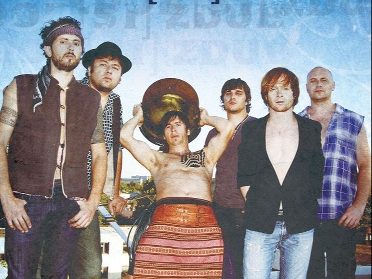 Trupa Zdob şi Zdub concertează, pe 25 aprilie, la Arenele Romane