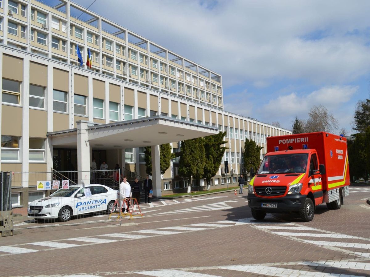 Autopsierii de la spitalul din Suceava, trimiși &icirc;n judecată pentru luare de mită