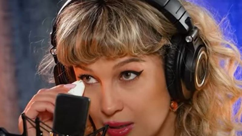 Lora, dezvăluiri cu ochii &icirc;n lacrimi despre &icirc;nceputurile carierei sale: &bdquo;Regret că n-am știut at&acirc;t de multe atunci&rdquo;