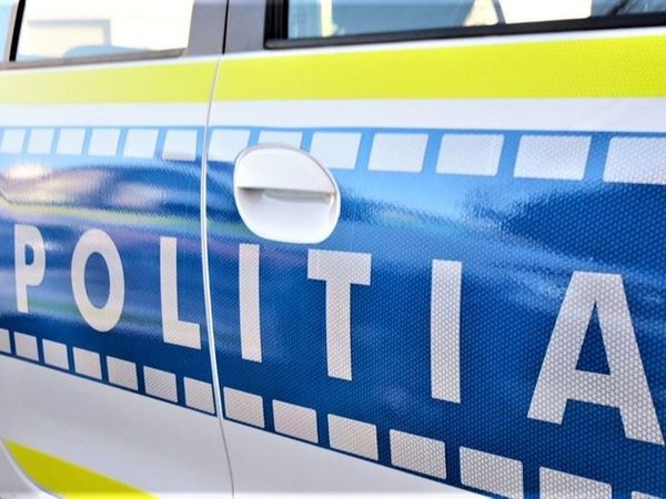 Dimineața Nebună. Un poliţist din Cluj, reţinut după ce a fost prins la furat &icirc;ntr-un magazin! Agentul nu e la prima abatere disciplinară