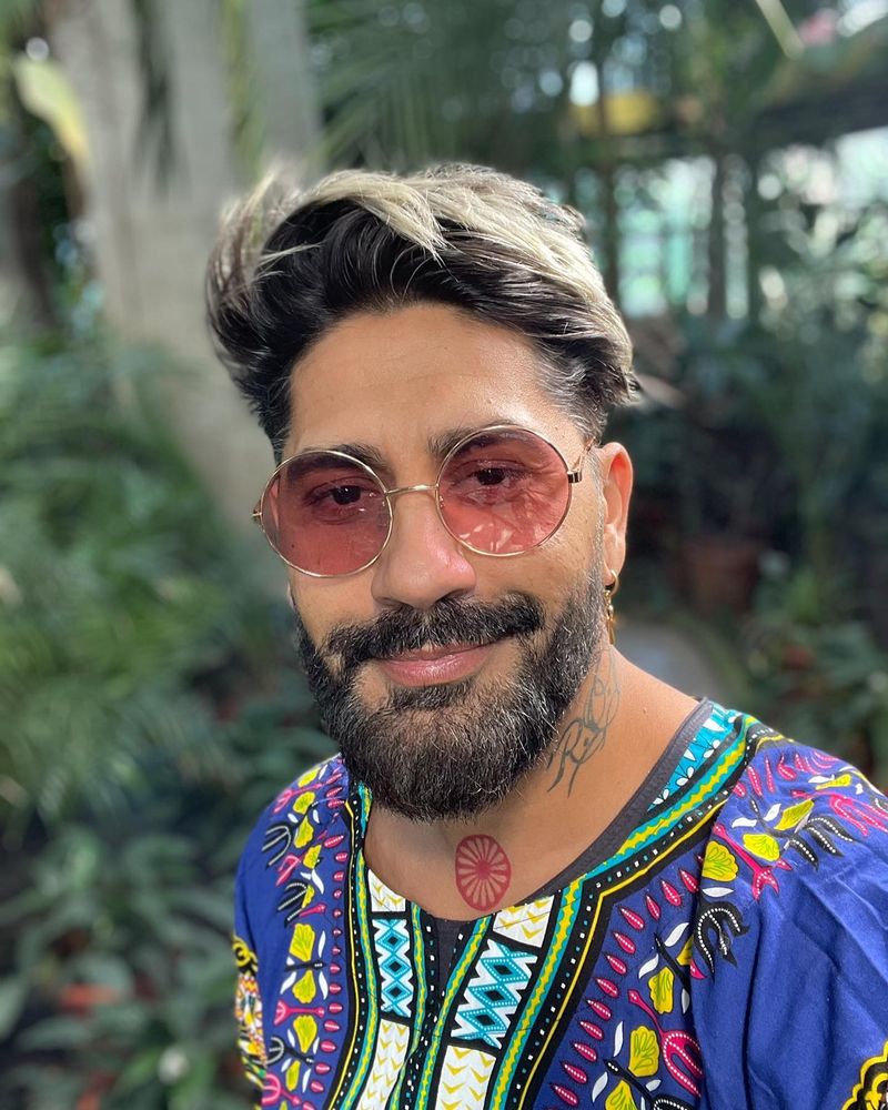 Loredana Groza, ipostază provocatoare alături de un artist consacrat din showbiz