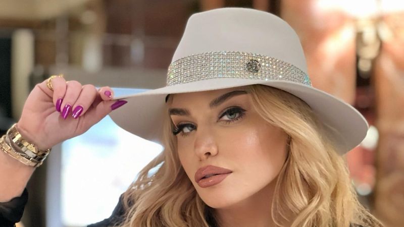 Loredana Groza, ipostază provocatoare alături de un artist consacrat din showbiz: &bdquo;Pur și simplu &icirc;l iubesc&rdquo;! Cum au reacționat fanii c&acirc;nd au văzut imaginile