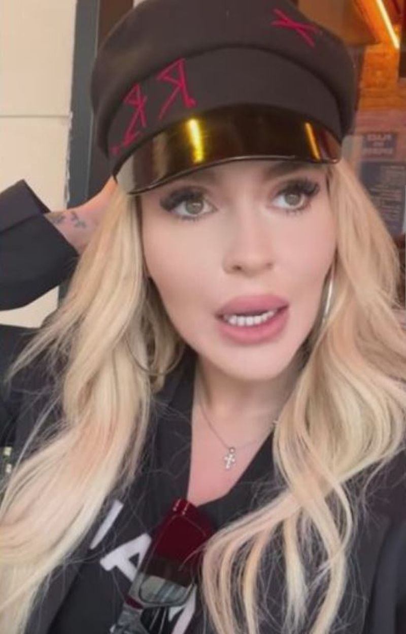 Oana Radu a ajuns pe mâna medicilor din Paris 