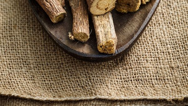 12 aprilie - Ziua națională a lemnului dulce