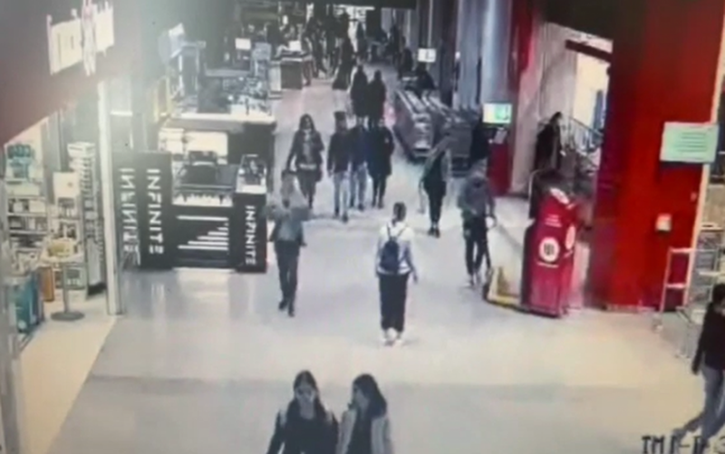 Un tânăr a furat un bancomat de criptomonede dintr-un mall din Timișoara