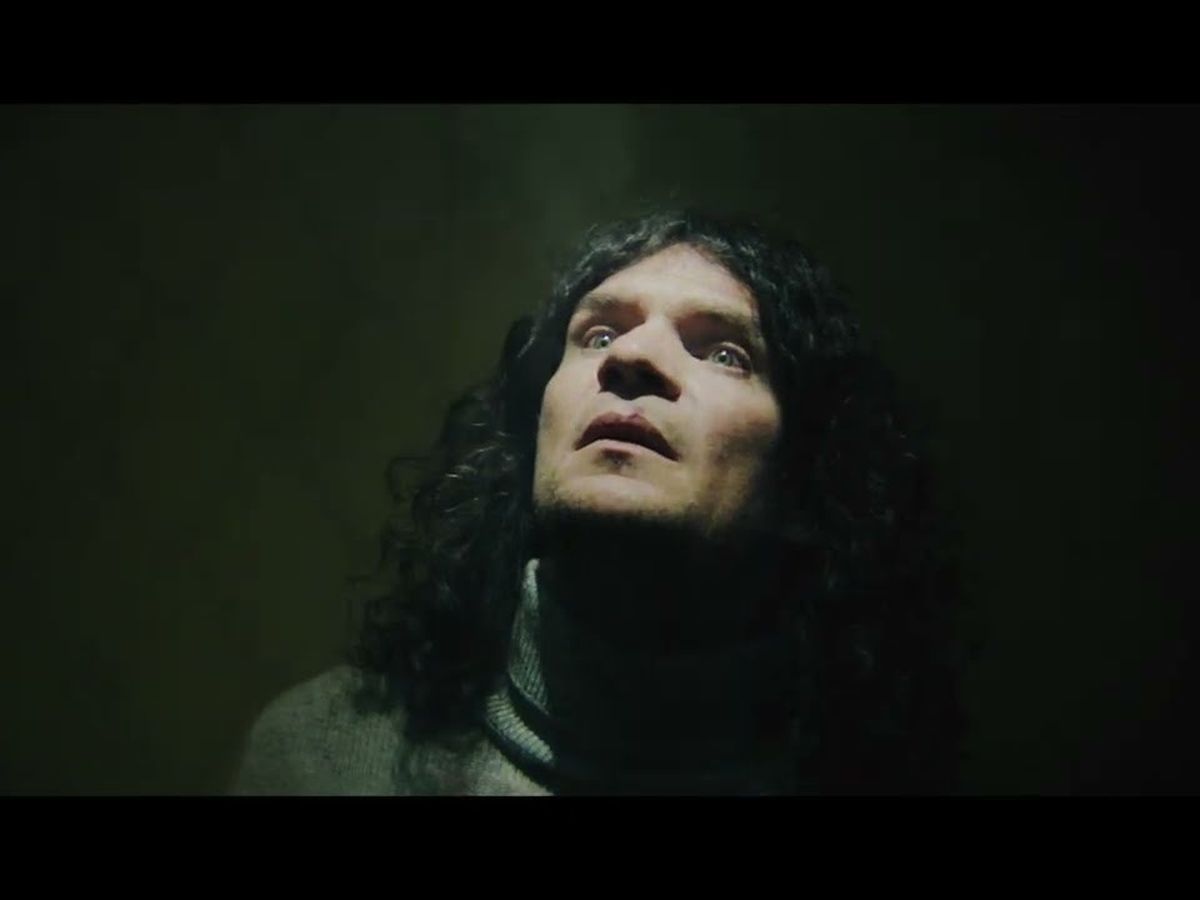 Trupa Vama lansează „Bombe cad”: „Iubirea iese deasupra, ca uleiul. Chiar dacă bombe cad”