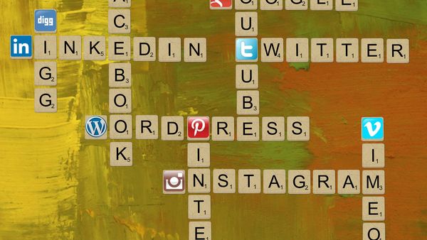 13 - aprilie: Ziua Naţionala a Jocului de Scrabble