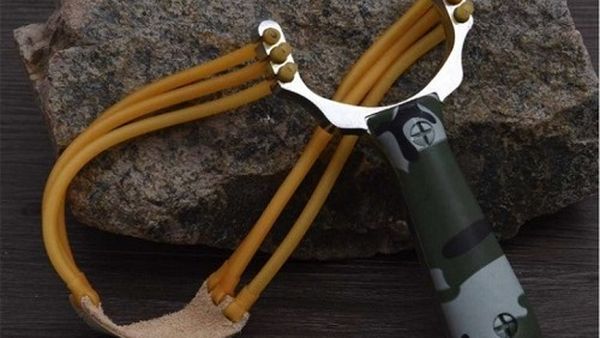 Dimineața Nebună. Belarus acuză Polonia că au atacat granița cu o  o praștie și o bilă de metal: „Au încercat să orbească grănicerii belaruși”. Audio