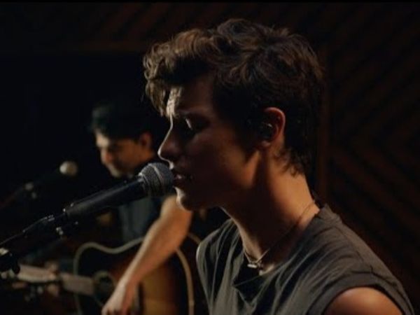 Shawn Mendes a lansat o versiune acustică a piesei &bdquo;When You're Gone&rdquo;