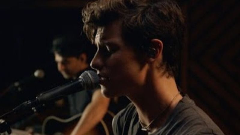 Shawn Mendes a lansat o versiune acustică a piesei &bdquo;When You're Gone&rdquo;