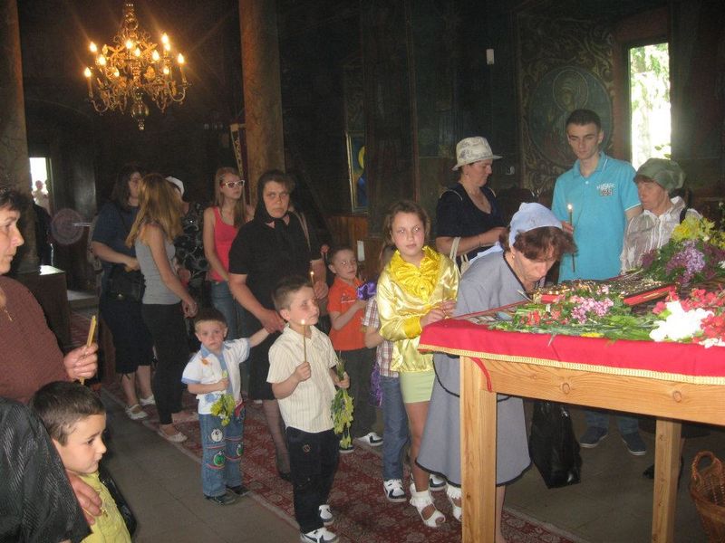 Când se trece pe sub masă în Săptămâna Mare?