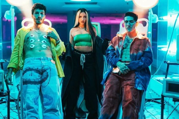 Sebasti&aacute;n Yatra, Lenny Tav&aacute;rez și Mariah Angeliq au lansat &bdquo;Si Me La Haces&rdquo;&nbsp;- Versurile piesei aici