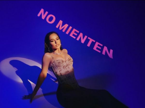 Becky G a lansat piesa &bdquo;No Mienten&rdquo; - VERSURI aici