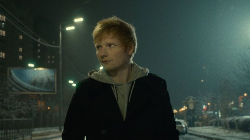 Ed Sheeran a lansat videoclipul piesei &bdquo;2step&rdquo;, &icirc;n colaborare cu Lil Baby.  Videoclipul piesei este filmat &icirc;n Ucraina &icirc;nainte de război: &bdquo;Ucraina este o țară m&acirc;ndră și puternică&rdquo;
