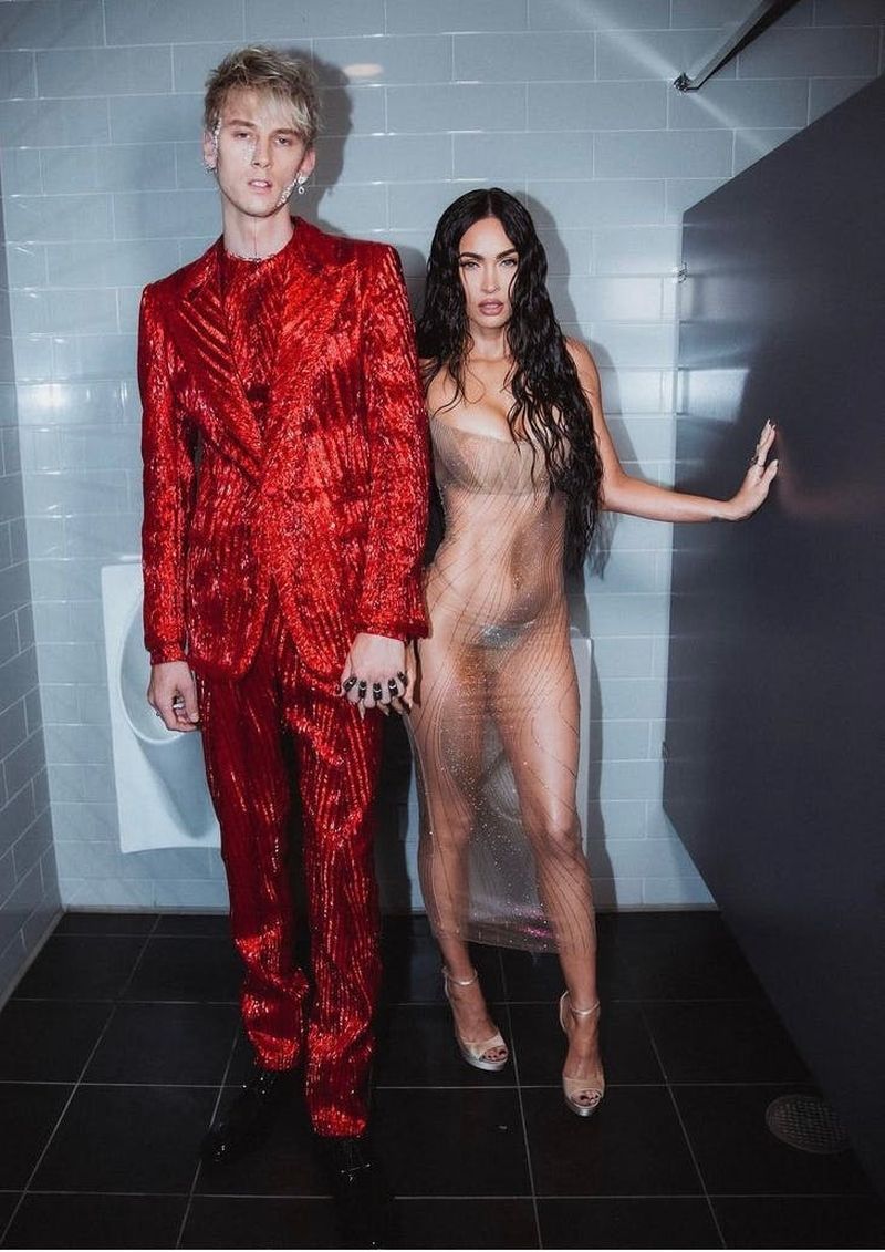Megan Fox şi Machine Gun Kelly, ritual îngrozitor. 