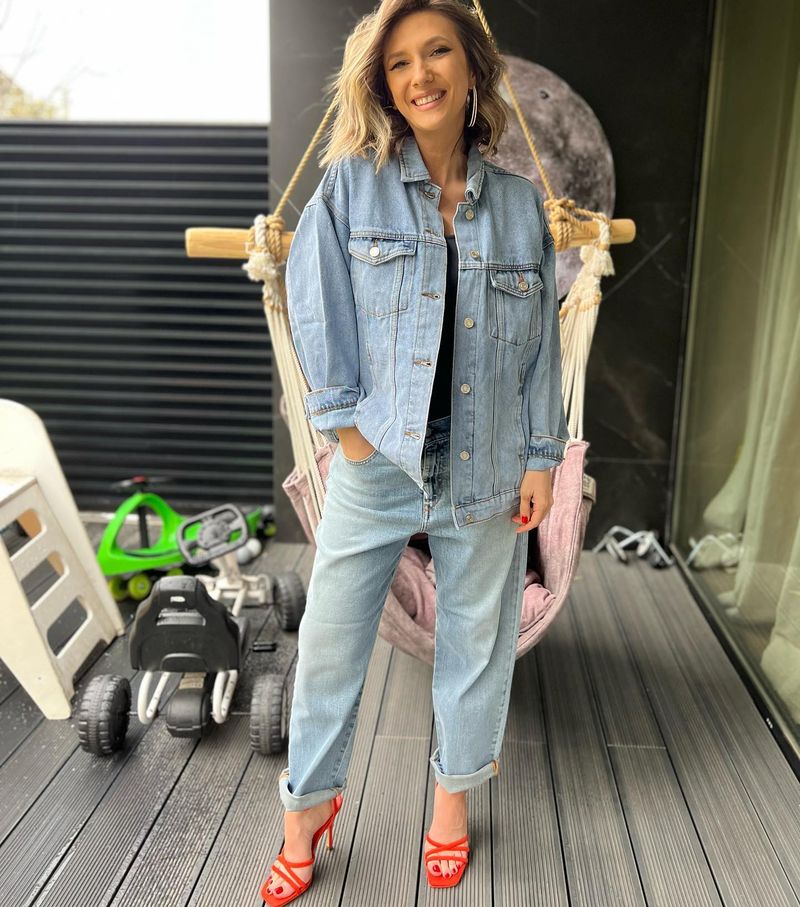 Adela Popescu a vorbit despre viața cu 3 copii.