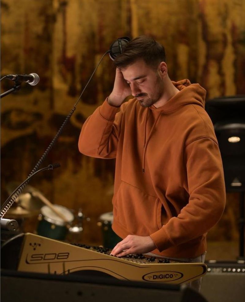 Liviu Teodorescu - Tot Eu