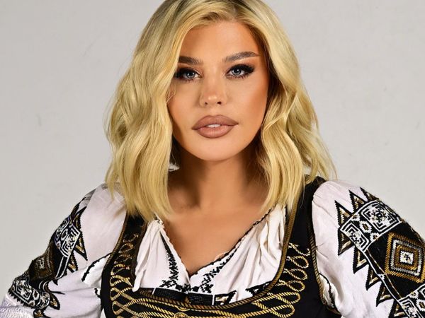 Loredana Groza, o nouă schimbare de look! Cum au reacționat fanii artistei c&acirc;nd au văzut-o?!: &bdquo;Ai &icirc;nceput să semeni cu Drăgușanca&rdquo;