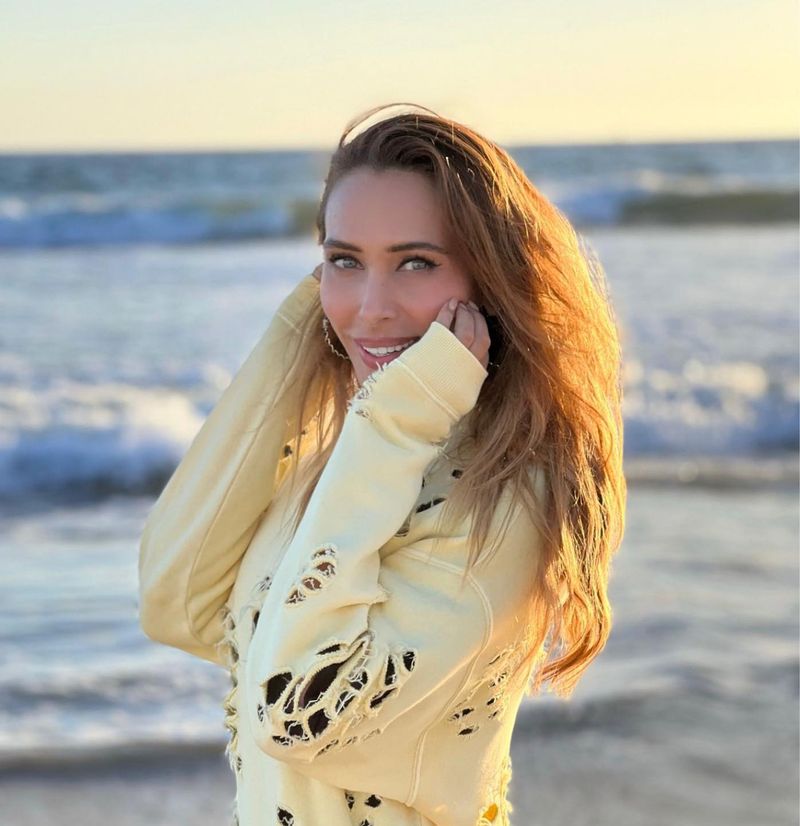 Iulia Vântur se pregătește pentru un documentar-serial despre iubitul ei, Salman Khan