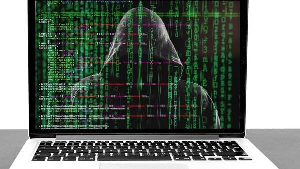 Sistemul de operare Windows, noua țintă vizată de hackeri: &bdquo;PC-ul meu a fost infectat și toate fișierele au fost criptate&rdquo;