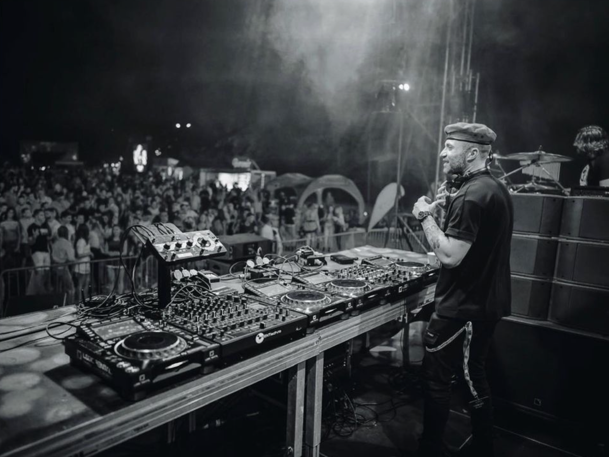  Andrew Dum lansează &rdquo;So Good&rdquo;, imnul unei veri pline de petreceri și iubire