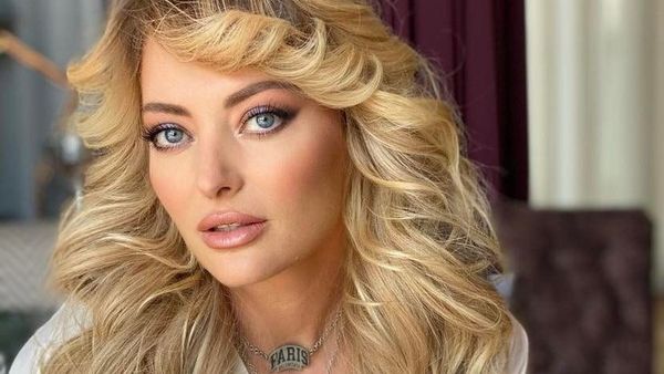 Delia Matache, detalii neștiute din copilărie! Artista a vorbit despre abuzurile trăite în perioada liceului: „Profesorii pipăiau efectiv pe sâni”