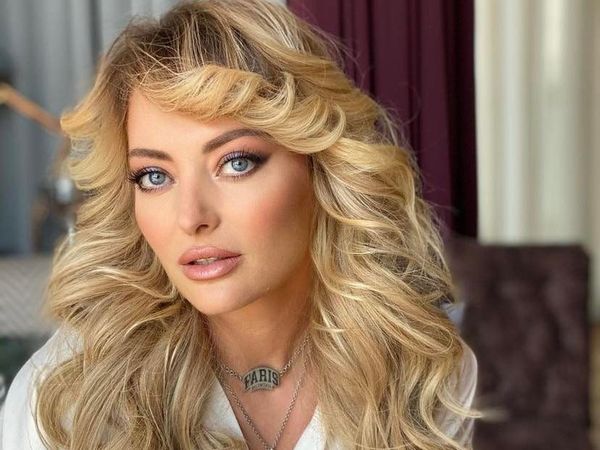 Delia Matache, detalii neștiute din copilărie! Artista a vorbit despre abuzurile trăite &icirc;n perioada liceului: &bdquo;Profesorii pipăiau efectiv pe s&acirc;ni&rdquo;
