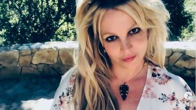  Britney Spears, st&acirc;rnește &icirc;ngrijorarea fanilor cu noi imagini nud: &bdquo;Avea dreptate tatăl&rdquo; 