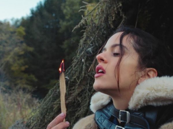 Rosal&iacute;a a lansat &bdquo;Delirio de Grandeza&rdquo; - Versurile piesei aici