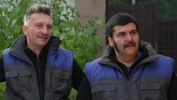 Un cuplu de comedie, Dragoș Mușat (Tetelu) și Gicu Gojira, alias Veveriță și Ciocan, numai în "Strada Speranței", la Kanal D