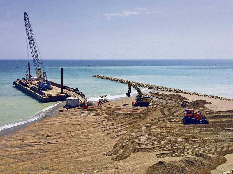Cât costă un şezlong la mare în Mamaia, Constanţa, Costineşti, Eforie şi Mangalia? Preţurile actualizate pentru 2022