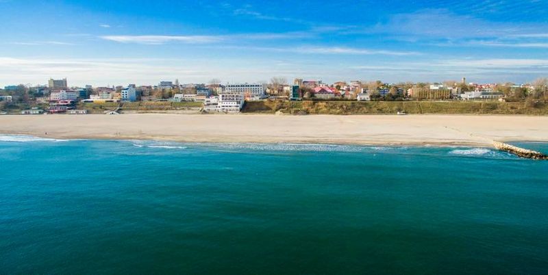 Cât costă un şezlong la mare în Mamaia, Constanţa, Costineşti, Eforie şi Mangalia? Preţurile actualizate pentru 2022