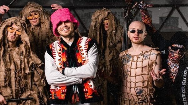 Videoclipul piesei „Stefania” care a câștigat Eurovisionul, filmat printre ruinele de după război