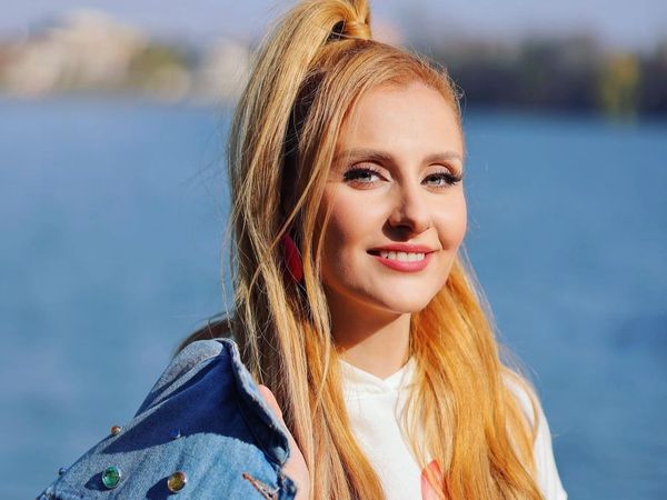 Alina Sorescu a c&acirc;știgat procesul intentat de Alexandru Ciucu! Fetițele vor locui &icirc;n continuare cu artista: &bdquo;Mi-am recăpătat liniștea&rdquo;