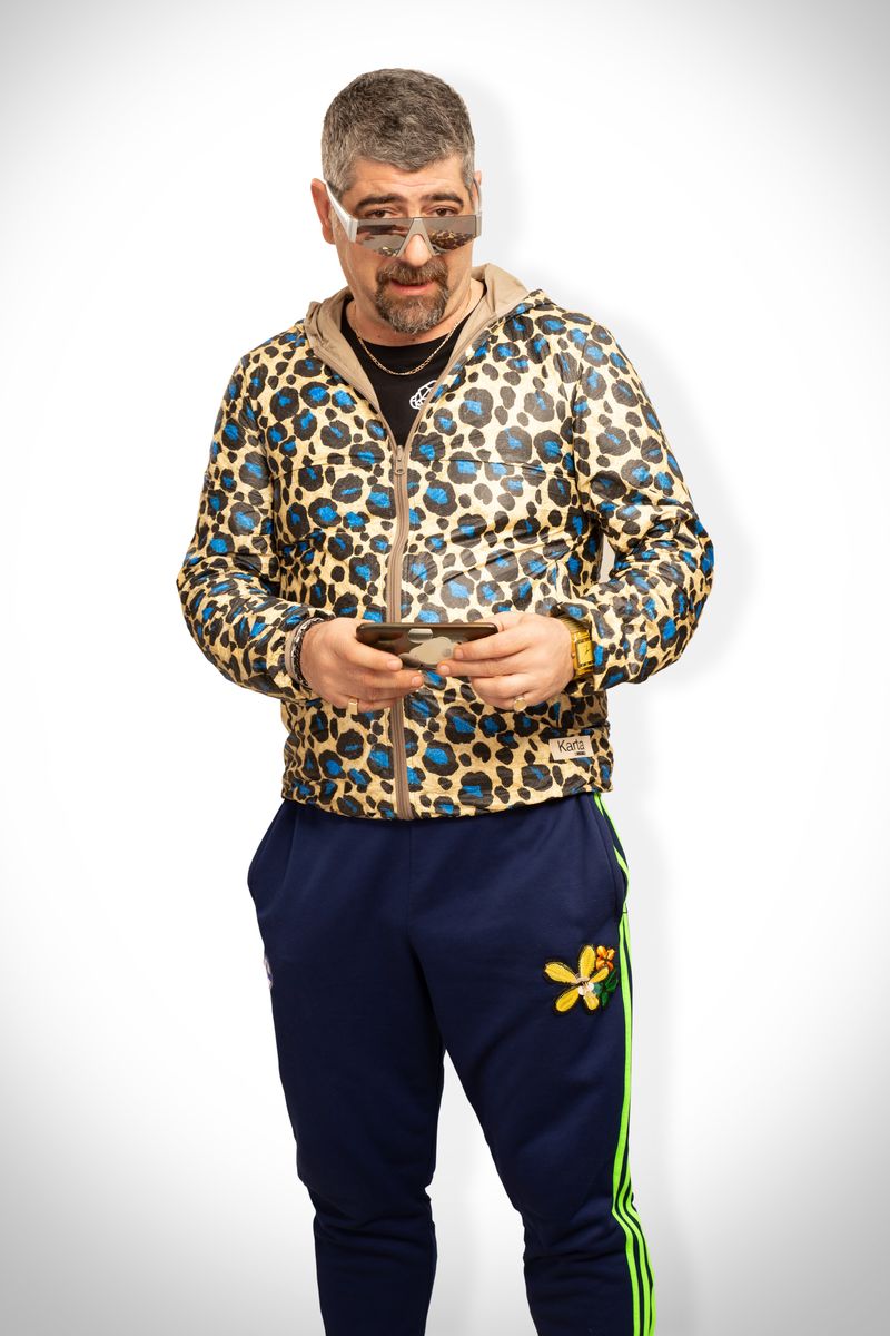 Actor din întâmplare! Ovidiu Niculescu, artistul care îi da viață personajului Viorel din serialul de comedie “Strada Speranței”, la Kanal D, face dezvăluiri inedite   