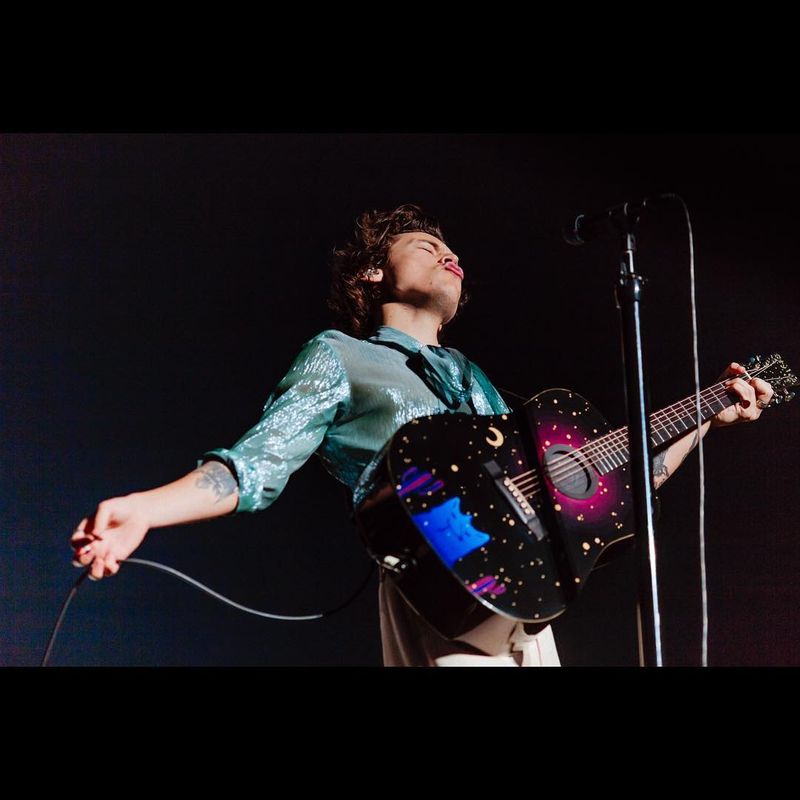 Harry Styles a lansat cel de-al treilea album - „Harry's House”