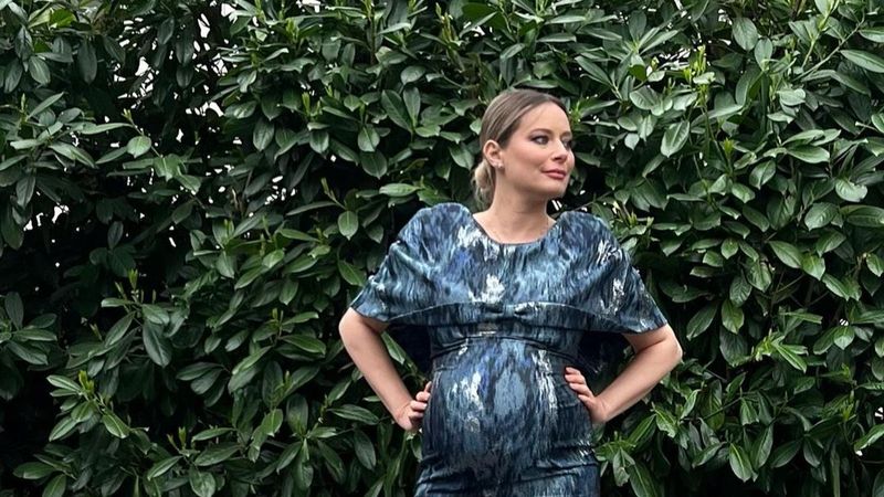 Laura Cosoi, noi detalii despre cea de-a treia sarcină! Cu ce probleme s-a confruntat actrița de-a lungul timpului?!: &bdquo;A fost un haos total&rdquo;