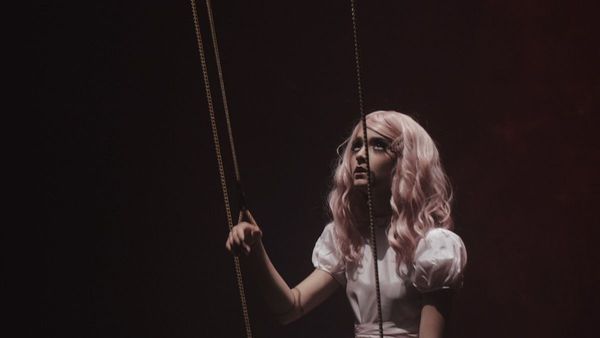 Eva Nicolescu a lansat videoclipul piesei &bdquo;Poison&rdquo;