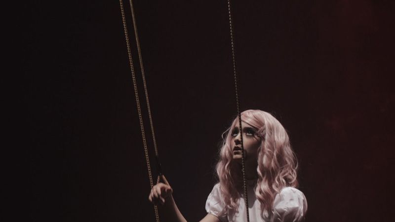 Eva Nicolescu a lansat videoclipul piesei &bdquo;Poison&rdquo;