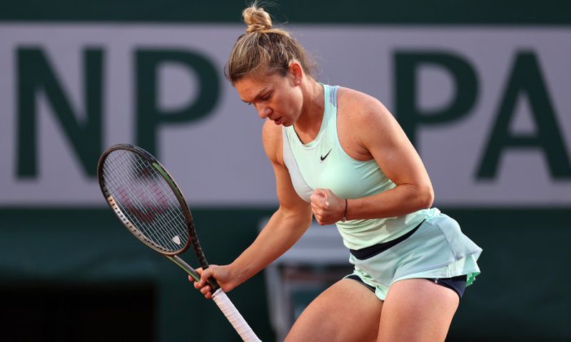 Simona Halep s-a calificat în turul doi la Roland Garros, după o victorie dificilă împotriva Nastasjei Schunk