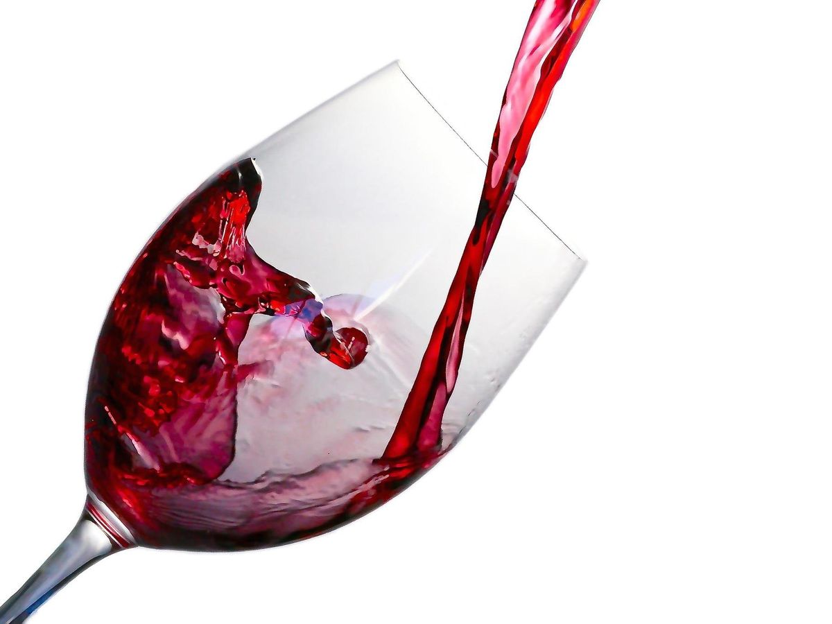 Dimineaţa Nebună. Ziua mondială a Vinului! Cele mai tari curiozități de despre vin. Audio 