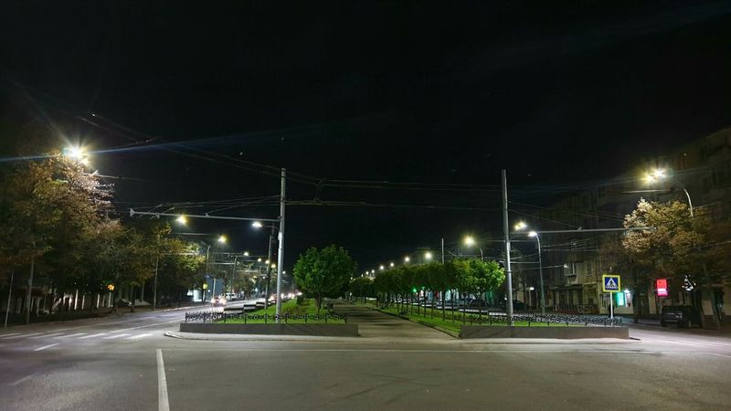 Dimineața Nebună. Nicușor Dan vrea să schimbe becurile de pe străzile capitalei, însă primăria nu are bani pentru asta. Audio