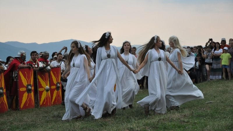 Rusaliile 2022: Ce nume se sărbătoresc? Mesaje, felicitări şi urări