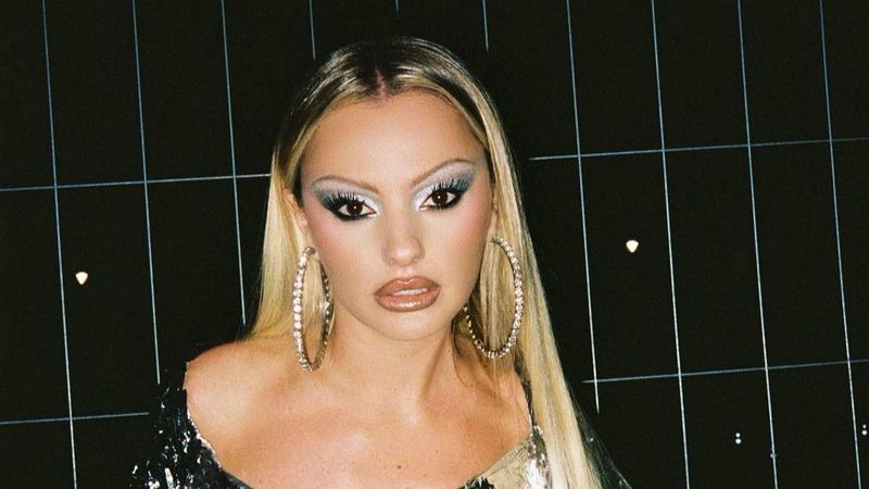 Alexandra Stan a lansat o nouă versiune a piesei "Lie", &icirc;n colaborare cu Zookeepers